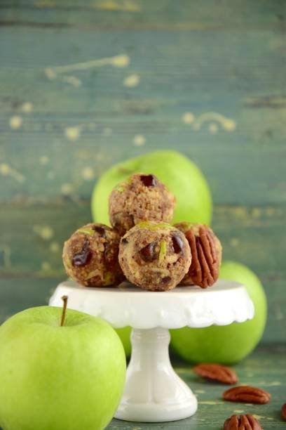 5 Simple and Budget friendly Vegan Desserts in 30 minutes